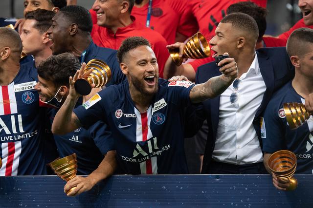 孙铭徽24+8广厦胜山东 崔永熙23分广州胜深圳