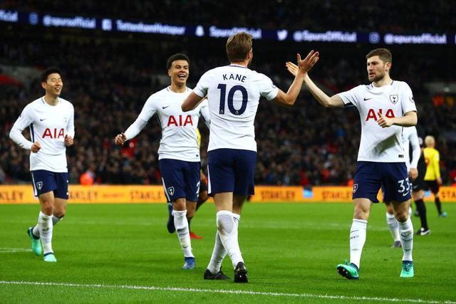 浓眉34+23字母哥29+21+11 湖人险胜雄鹿4连胜