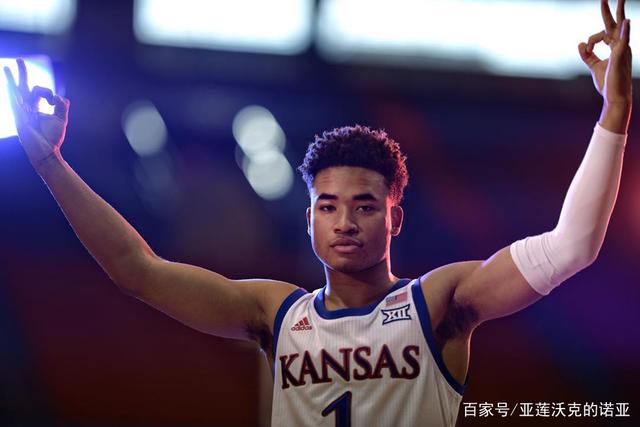 羽毛球亚锦赛：石宇奇王祉怡晋级决赛 国羽提前包揽女双冠亚军